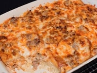 Photo de la Recette: Casserole à la Saucisse et au Cheddar pour le Déjeuner