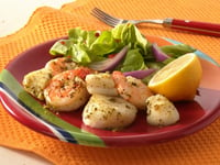 Photo de la Recette: Crevettes et Pétoncles Grillés au Citron et Pesto