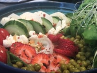 Photo de la Recette: Salade Rafraichissante avec Fruits et Légumes