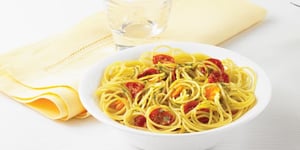 Catelli® Sans Gluten Spaghetti aux Tomates Rôties et au Pesto